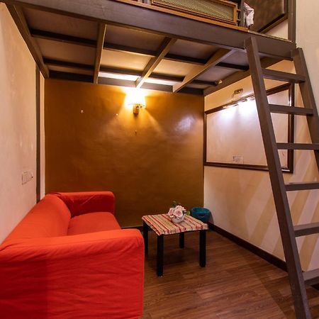 Travel Hub Highstreet Hostel Kuala Lumpur Exterior photo