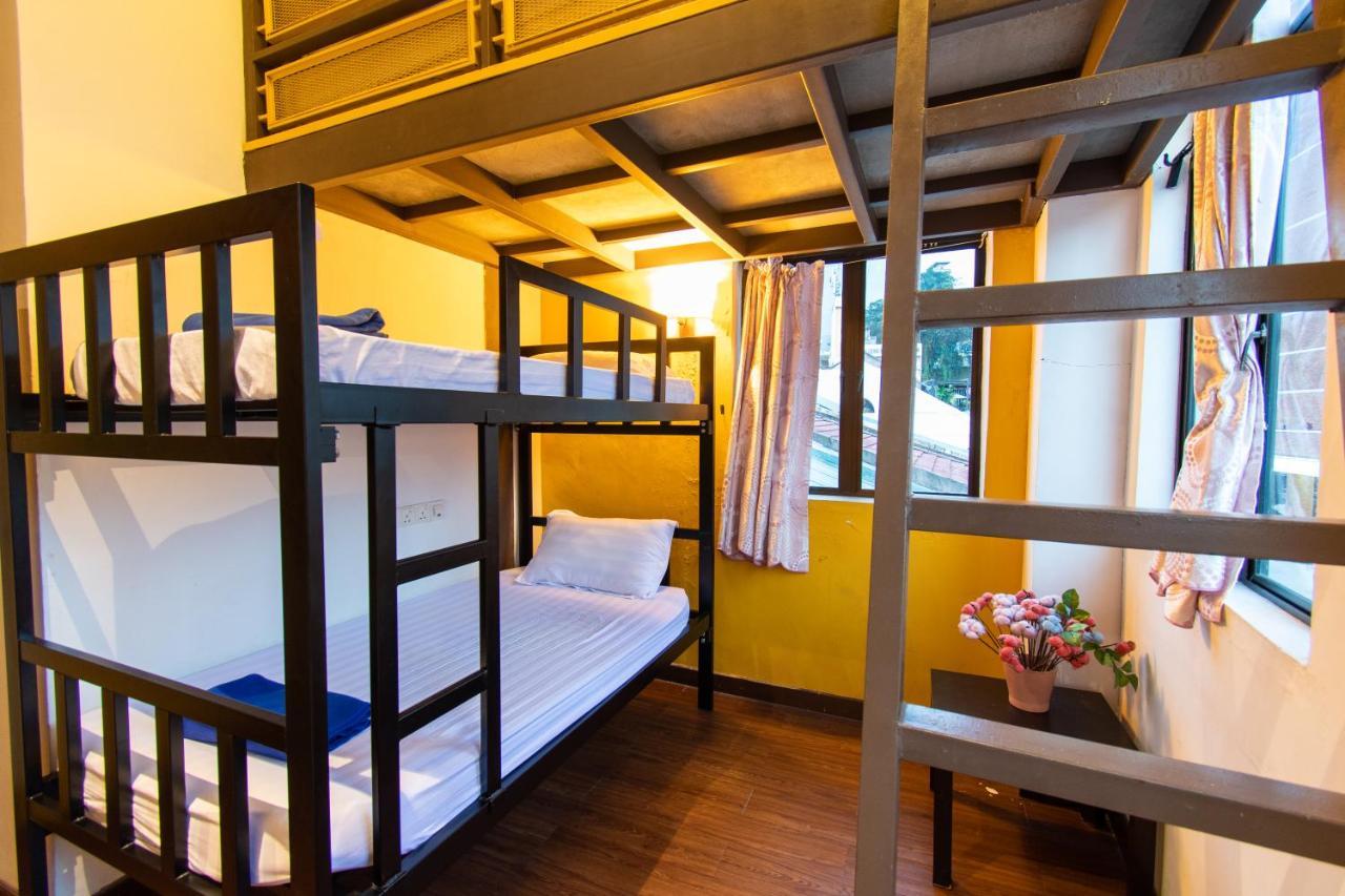 Travel Hub Highstreet Hostel Kuala Lumpur Exterior photo
