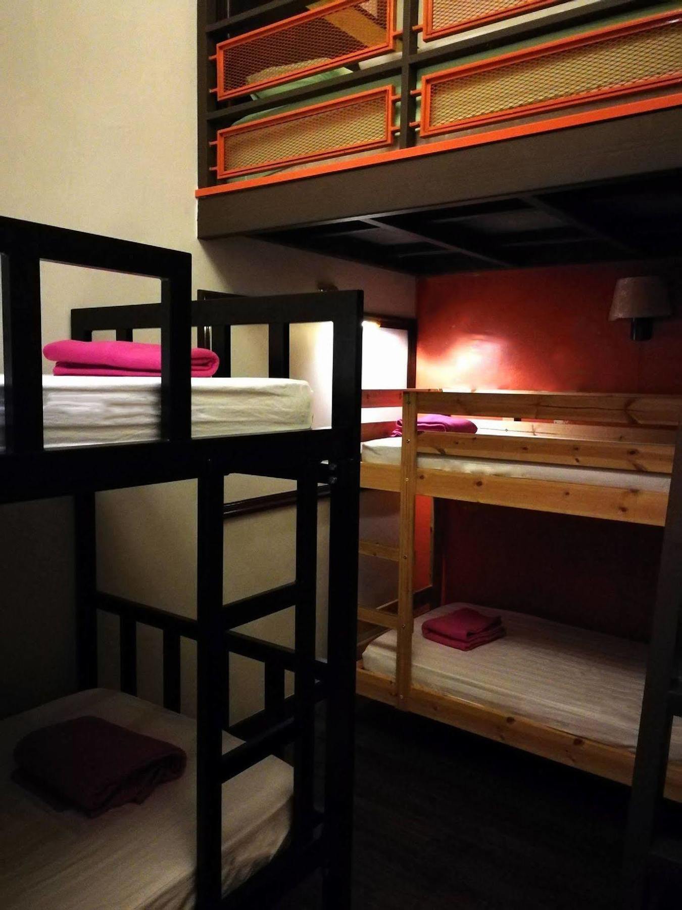 Travel Hub Highstreet Hostel Kuala Lumpur Exterior photo