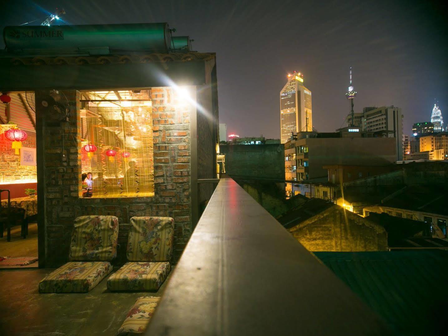Travel Hub Highstreet Hostel Kuala Lumpur Exterior photo