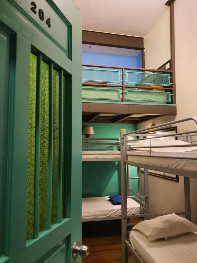 Travel Hub Highstreet Hostel Kuala Lumpur Exterior photo