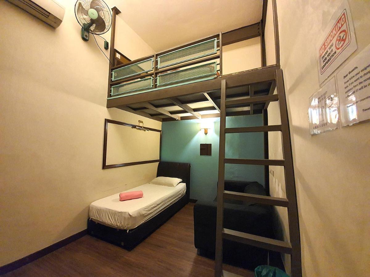 Travel Hub Highstreet Hostel Kuala Lumpur Exterior photo