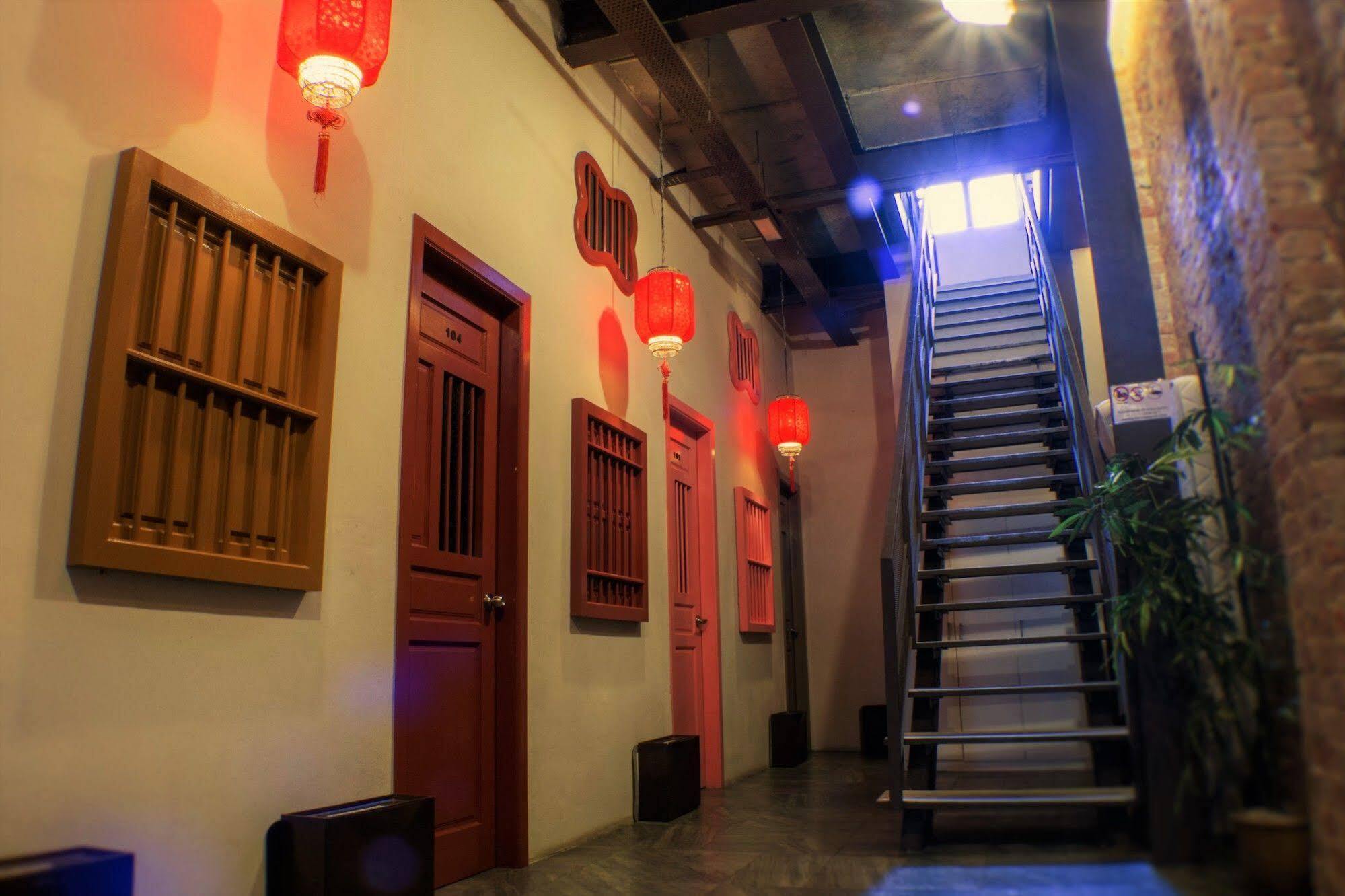 Travel Hub Highstreet Hostel Kuala Lumpur Exterior photo